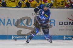 DEL - Eishockey - ERC Ingolstadt - Krefeld Pinguine - Saison 2017/2018 - Darin Olver (#40 ERCI) mit einem Schlagschuss - Foto: Meyer Jürgen