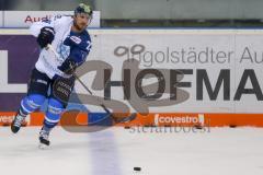 DEL - Eishockey - ERC Ingolstadt - Eisbären Berlin - Saison 2017/2018 - Kael Mouillierat (#22 ERCI) beim warm machen - Foto: Meyer Jürgen