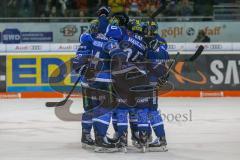 DEL - Eishockey - ERC Ingolstadt - Düsseldorfer EG - Saison 2017/2018 - Kael Mouillierat (#22 ERCI) trifft zum 2:0 Führungstreffer - Greg Mauldin (#20 ERCI)  - jubel -   Foto: Meyer Jürgen