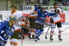 DEL - Eishockey - ERC Ingolstadt - Grizzlys Wolfsburg - Saison 2017/2018 - Greg Mauldin (#20 ERCI) mit dem Treffer zur 1:0 Führung - Jerry Kuhn Torwart(#35 Wolfsburg) - Darin Olver (#40 ERCI) -Carter Proft (#94 Wolfsburg) -  jubel - Foto: Meyer Jürgen