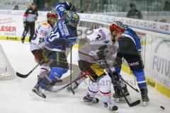 DEL - Eishockey - ERC Ingolstadt - Eisbären Berlin - Saison 2017/2018 - Greg Mauldin (#20 ERCI) - Michael DuPont (#25 Berlin) - Foto: Meyer Jürgen