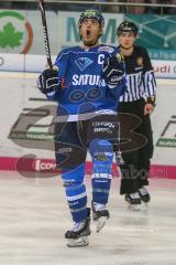 DEL - Eishockey - ERC Ingolstadt - Düsseldorfer EG - Saison 2017/2018 - John Laliberte (#15 ERCI) trifft zum 3:0 Führungstreffer - jubel - Foto: Meyer Jürgen