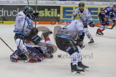 DEL - Eishockey - ERC Ingolstadt - Adler Mannheim - Saison 2017/2018 - Greg Mauldin (#20 ERCI) - Kael Mouillierat (#22 ERCI) -  Darin Olver (#40 ERCI) - Foto: Meyer Jürgen