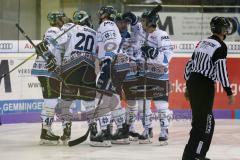 DEL - Eishockey - ERC Ingolstadt - Adler Mannheim - Saison 2017/2018 - Kael Mouillierat (#22 ERCI) erziehlt den 1:0 Führungstreffer - Jubel - Denis Endras Torwart (#44 Mannheim) - Ryan MacMurchy (#27 Mannheim) - Foto: Meyer Jürgen