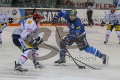 DEL - Eishockey - ERC Ingolstadt - Eisbären Berlin - Saison 2017/2018 - John Laliberte (#15 ERCI) - Kai Wissmann (#6 Berlin) - Foto: Meyer Jürgen