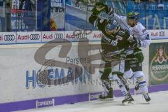 DEL - Eishockey - ERC Ingolstadt - Augsburger Panther - Saison 2017/2018 - Darin Olver (#40 ERCI) - Brady Lamb (#2 AEV) - Foto: Meyer Jürgen