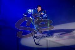 DEL - Eishockey - ERC Ingolstadt - Eisbären Berlin - Saison 2017/2018 - Dustin Friesen (#14 ERCI) beim Einlaufen - Foto: Meyer Jürgen