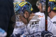 DEL - Eishockey - ERC Ingolstadt - Adler Mannheim - Saison 2017/2018 - Brandon Buck (#9 ERCI) auf der Spielerbank - enttäuscht - Foto: Meyer Jürgen