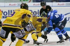 DEL - Eishockey - ERC Ingolstadt - Krefeld Pinguine - Saison 2017/2018 - Darin Olver (#40 ERCI) beim Bully - Foto: Meyer Jürgen