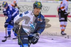 DEL - Eishockey - ERC Ingolstadt - Grizzlys Wolfsburg - Saison 2017/2018 - Ville Koistinen (#10 ERCI)Heute mit #78 beim warm machen - Foto: Meyer Jürgen