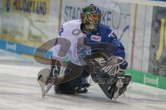 DEL - Eishockey - ERC Ingolstadt - Nürnberg Ice Tigers - Saison 2017/2018 - Jochen Reimer (#32Torwart ERCI) beim warm machen - streching - Foto: Meyer Jürgen