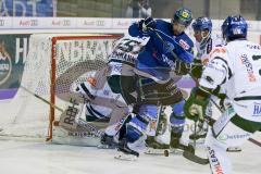 DEL - Eishockey - ERC Ingolstadt - Augsburger Panther - Saison 2017/2018 - Darin Olver (#40 ERCI) - Ben Meisner Torwart (#30 AEV) - Foto: Meyer Jürgen