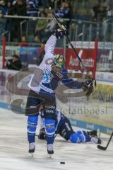 DEL - Eishockey - ERC Ingolstadt - Nürnberg Ice Tigers - Saison 2017/2018 - Dustin Friesen (#14 ERCI) beim warm machen - streching - Foto: Meyer Jürgen