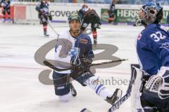DEL - Eishockey - ERC Ingolstadt - Kölner Haie - Saison 2017/2018 - John Laliberte (#15 ERCI) beim warm machen - streching - Foto: Meyer Jürgen