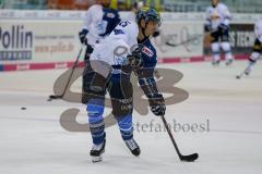 DEL - Eishockey - ERC Ingolstadt - EHC Red Bull München - Saison 2017/2018 - John Laliberte (#15 ERCI) beim warm machen - Foto: Meyer Jürgen