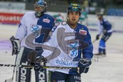 DEL - Eishockey - ERC Ingolstadt - Schwenninger Wild Wings - Saison 2017/2018 - Tim Stapleton (#19 ERCI) beim warm machen - Foto: Meyer Jürgen