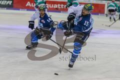 DEL - Eishockey - ERC Ingolstadt - Schwenninger Wild Wings - Saison 2017/2018 - John Laliberte (#15 ERCI) beim warm machen - schuss - Foto: Meyer Jürgen