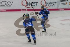 DEL - Eishockey - ERC Ingolstadt - Grizzlys Wolfsburg - Saison 2017/2018 - Jubel - 1:0 Führungstreffer von David Elsner (#61 ERCI) - Ville Koistinen (#78 ERCI)Heute mit #78 - Foto: Meyer Jürgen