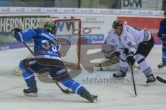 DEL - Eishockey - ERC Ingolstadt - Nürnberg Ice Tigers - Saison 2017/2018 - Der 1:0 Führungstreffer durch Thomas Greilinger (#39 ERCI) - jubel - Niklas Treutle Torwart (#31 Nürnberg) - Milan Jurcina (#68 Nürnberg) -  - Foto: Meyer Jürgen