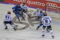 DEL - Eishockey - ERC Ingolstadt - Eisbären Berlin - Saison 2017/2018 - Dennis Swinnen (#77 ERCI) - Petri Vehanen Torwart (#31 Berlin) - Danny Richmond (#9 Berlin) - Jacob Berglund (#12 ERCI) - Foto: Meyer Jürgen