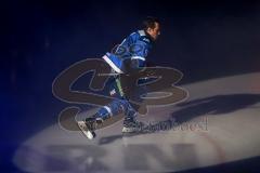 DEL - Eishockey - ERC Ingolstadt - Eisbären Berlin - Saison 2017/2018 - Brandon Buck (#9 ERCI) beim Einlaufen - Foto: Meyer Jürgen