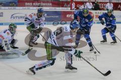 DEL - Eishockey - ERC Ingolstadt - Augsburger Panther - Saison 2017/2018 - Darin Olver (#40 ERCI) beim 2:0 Führungstreffer - jubel - Ben Meisner Torwart (#30 AEV) - Foto: Meyer Jürgen