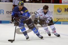 DEL - Eishockey - ERC Ingolstadt - Saison 2017/2018 - ERC Ingolstadt - Straubing Tigers - Petr Taticek (#17 ERCI) - Steven Zalewski (Nr.15, Straubing Tigers) - Foto: Meyer Jürgen