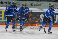 DEL - Eishockey - ERC Ingolstadt - Krefeld Pinguine - Saison 2017/2018 - Joachim Ramoser (#47 ERCI) trifft zum 2:0 Führungstreffer - jubel - Greg Mauldin (#20 ERCI) - Ville Koistinen (#10 ERCI) - Foto: Meyer Jürgen