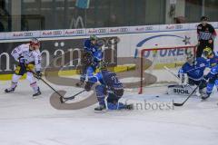 DEL - Eishockey - ERC Ingolstadt - Eisbären Berlin - Saison 2017/2018 - Matt Pelech (#23 ERCI) - Timo Pielmeier (#51Torwart ERCI) - Torchance für Berlin - Mark Olver (#91 Berlin) Foto: Meyer Jürgen