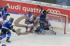 DEL - Eishockey - ERC Ingolstadt - Adler Mannheim - Saison 2017/2018 - David Elsner (#61 ERCI) - Chet Pickard Torwart (#34 Mannheim) - Foto: Meyer Jürgen