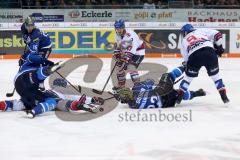 DEL - Eishockey - ERC Ingolstadt - Adler Mannheim - PlayOffs - Spiel 3 - Kampf um den Puck, rechts Kael Mouillierat (ERC 22) am Boden, Christoph Ullmann (47 Mannheim) und Brent Raedeke (9 Mannheim)