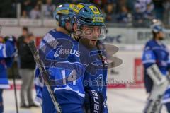 DEL - Eishockey - Playoff - Viertelfinale -  Spiel 5 - ERC Ingolstadt - Adler Mannheim - Saison 2017/2018 - Enttäuschte Gesichter nach der Niederlage - Dustin Friesen (#14 ERCI) - Foto: Meyer Jürgen