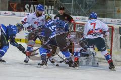 DEL - Eishockey - Playoff - Viertelfinale -  Spiel3 - ERC Ingolstadt - Adler Mannheim - Saison 2017/2018 - John Laliberte (#15 ERCI) mit einer Torchance - Kael Mouillierat (#22 ERCI) - Mark Stuart (#4 Mannheim) - Denis Endras Torwart (#44 Mannheim) - Foto