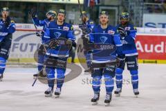 DEL - Eishockey - Playoff - Viertelfinale -  Spiel 5 - ERC Ingolstadt - Adler Mannheim - Saison 2017/2018 - Enttäuschte Gesichter nach der Niederlage - Die Spieler bedanken sich bei den Fans - Kael Mouillierat (#22 ERCI) - Fabio Wagner (#5 ERCI) - Greg Ma
