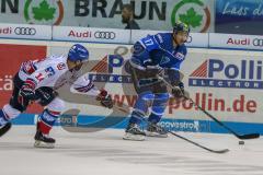 DEL - Eishockey - Playoff - Viertelfinale -  Spiel 5 - ERC Ingolstadt - Adler Mannheim - Saison 2017/2018 - Petr Taticek (#17 ERCI) - Garett Festerling (#14 Mannheim) - Foto: Meyer Jürgen