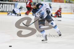 DEL - Eishockey - ERC Ingolstadt - Kölner Haie - Testspiel - Saison 2017/2018 - Brett Olson (#16 ERCI) beim warm machen - Foto: Meyer Jürgen