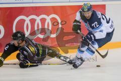 DEL - Eishockey - ERC Ingolstadt - Dornbirn Bulldogs - Saison 2017/2018 - Kael Mouillierat (#22 ERCI) - Magnan Olivier (#2 Dornbirn) - Foto: Meyer Jürgen