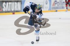 DEL - Eishockey - ERC Ingolstadt - Kölner Haie - Testspiel - Saison 2017/2018 - Darin Olver (#40 ERCI) beim warm machen - Foto: Meyer Jürgen