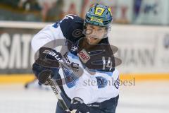 DEL - Eishockey - ERC Ingolstadt - Kölner Haie - Testspiel - Saison 2017/2018 - Dustin Friesen (#14 ERCI) beim warm machen - Foto: Meyer Jürgen