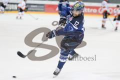 DEL - Eishockey - ERC Ingolstadt - Grizzlys Wolfsburg - Testspiel - Saison 2017/2018 - Jacob Berglund (#12 ERCI) beim warm machen - Foto: Meyer Jürgen