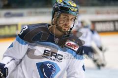 DEL - Eishockey - ERC Ingolstadt - Kölner Haie - Testspiel - Saison 2017/2018 - Matt Pelech (#23 ERCI) beim warm machen - Foto: Meyer Jürgen