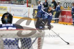 DEL - Eishockey - ERC Ingolstadt - Grizzlys Wolfsburg - Testspiel - Saison 2017/2018 - Jacob Berglund (#12 ERCI) beim warm machen - Foto: Meyer Jürgen