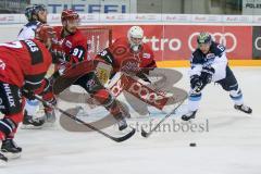 DEL - Eishockey - ERC Ingolstadt - Kölner Haie - Testspiel - Saison 2017/2018 - David Elsner (#61 ERCI) - Gustaf Wesslau(Torwart #29 Köln) - Müller Moritz #91 Köln - Foto: Meyer Jürgen