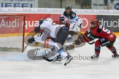 DEL - Eishockey - ERC Ingolstadt - Kölner Haie - Testspiel - Saison 2017/2018 - Brett Olson (#16 ERCI) - Felix Schütz(#55 Köln) - Gustaf Wesslau(Torwart #29 Köln) - Foto: Meyer Jürgen