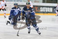 DEL - Eishockey - ERC Ingolstadt - Grizzlys Wolfsburg - Testspiel - Saison 2017/2018 - Kael Mouillierat (#22 ERCI) beim warm machen - Foto: Meyer Jürgen