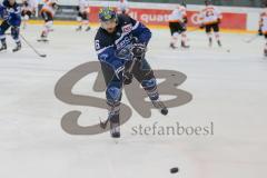 DEL - Eishockey - ERC Ingolstadt - Grizzlys Wolfsburg - Testspiel - Saison 2017/2018 - Brett Olson (#16 ERCI) beim warm machen - Foto: Meyer Jürgen