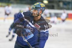 DEL - Eishockey - ERC Ingolstadt - Grizzlys Wolfsburg - Testspiel - Saison 2017/2018 - Dustin Friesen (#14 ERCI) beim warm machen - Foto: Meyer Jürgen