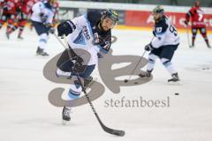 DEL - Eishockey - ERC Ingolstadt - Kölner Haie - Testspiel - Saison 2017/2018 - Christoph Kiefersauer (#21 ERCI) beim warm machen - Foto: Meyer Jürgen