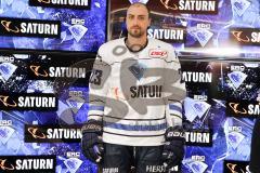 DEL - Eishockey - ERC Ingolstadt - Saison 2017/2018 - Vorstellung neues Trikot Jersey - Matt Pelech (ERC 23) / Fotograf: Max Löfgen