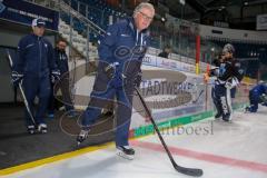 DEL - Eishockey - ERC Ingolstadt - Saison 2017/2018 - Erstes Training mit dem neuen Trainer Doug Shedden - Doug Shedden geht das erste Mal auf das Eis in der SaturnArena - Foto: Meyer Jürgen